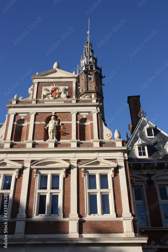 Façade brique et pierre à Haarlem, Pays-Bas