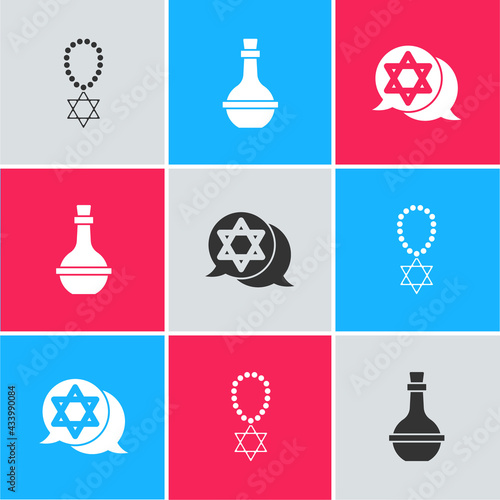 Set Star of David necklace on chain, Jewish wine bottle and icon. Vector