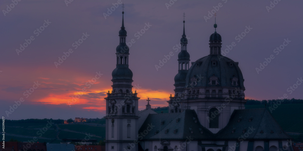 Naklejka premium Colorful sunrise behind the chapel