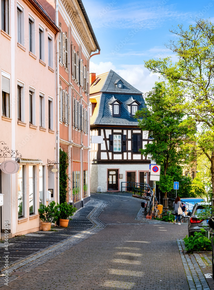 Fototapeta premium Cityscape with buildings and narrow Streets of the idyllic village Oppenheim at Rhine, Germany