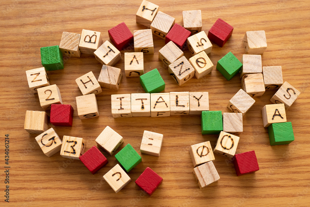 Fototapeta premium ブロックの手書き文字・国名「イタリア共和国」