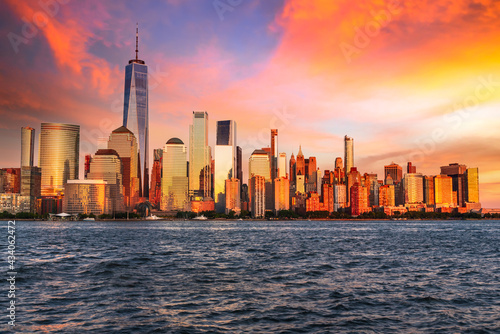Obraz na płótnie Manhattan sunset - New York City, USA w salonie