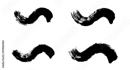 Wavy Paint Brush Strokes Set