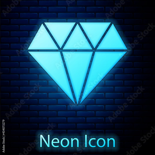 Glowing neon Diamond icon isolated on brick wall background. Jewelry symbol. Gem stone. Vector