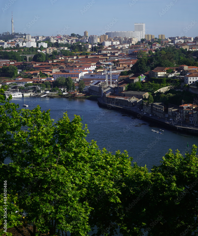 Fototapeta premium Porto, Portugal. Landscape in Porto, photo during the day in a beautiful spring day.
