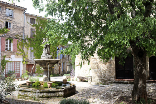 Das alte Dorf Saignon in der Provence  Frankreich