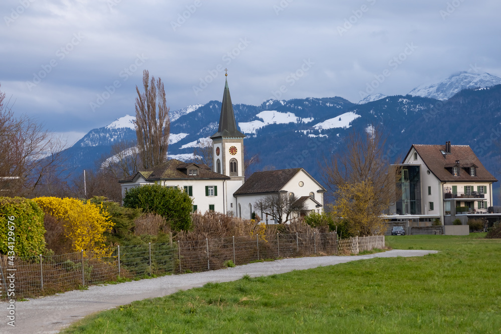 Lovely hiking paths along the shores of the Upper Zurich Lake (Obersee), Rapperswil-Jona, St. Gallen, Switzerland