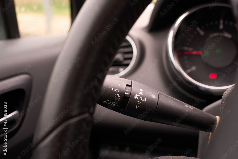 Car light control stick with indications for manual, automatic and fog lights