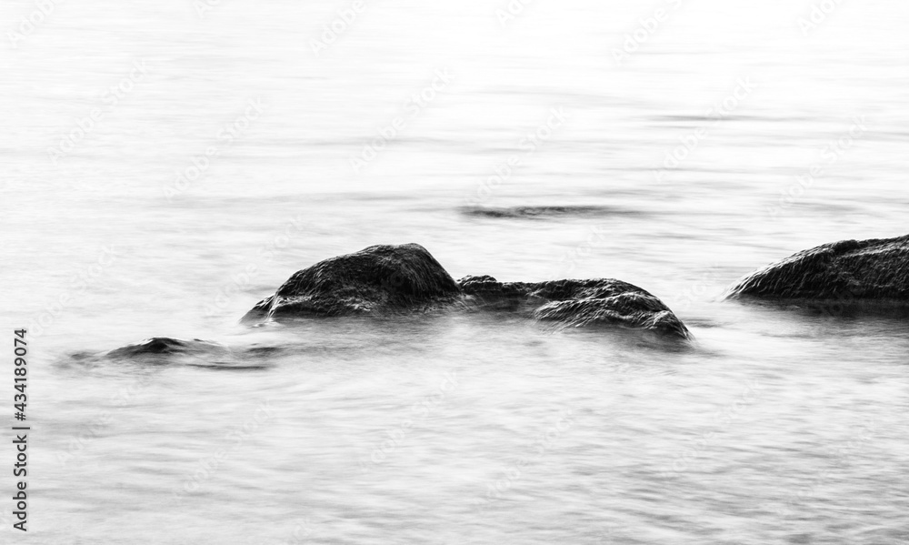 Fototapeta premium Long exposure water closeup in sea