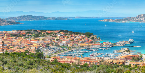 Fototapeta Naklejka Na Ścianę i Meble -  Breathtaking view on Palau port and  La Maddalena island