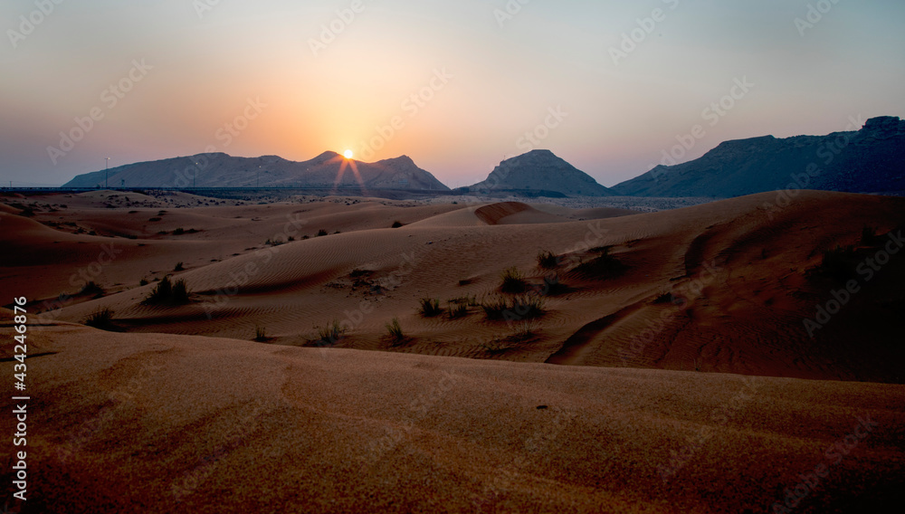 Fototapeta premium Sunrise in the desert