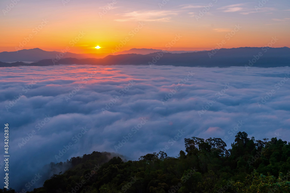Fototapeta premium Landscape pictures of attractions in Yala Province, Southern Thailand The whole milky way Beautiful morning mist, suitable for traveling.