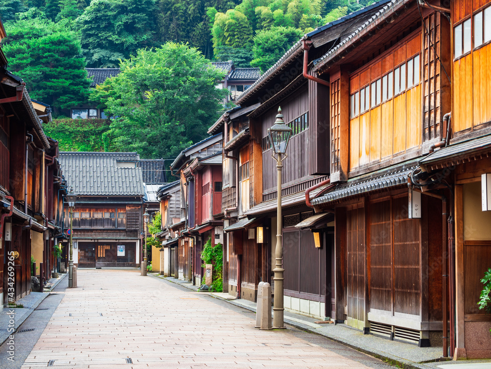 金沢　ひがし茶屋街　朝景