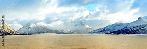 Die Küste Norwegens Faszinierende Lofoten und Fjorde am Polarkreis Panorama