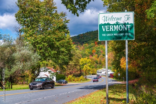 Welcome to Vermont state sign photo