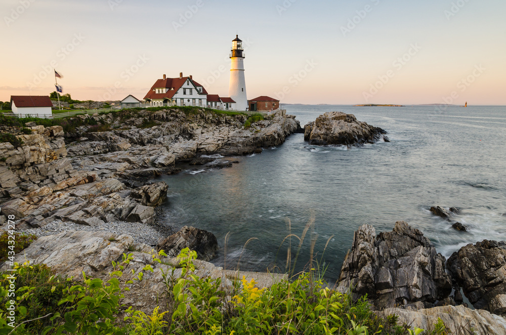 Portland Head Light im Morgenlicht, Cape Elizabeth, Portland, Maine, New England, USA, Nordamerika