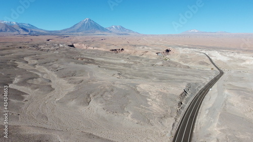 Volcan Licancabur en el Desierto de Atacama. Chile