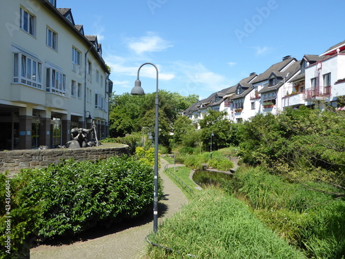 Idyllischer Weg in Ratingen, Nordrhein-Westfalen, Deutschland