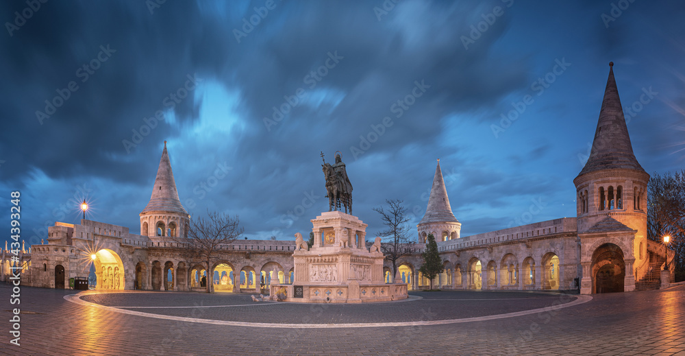 Panoramic view on the famous Fisherman's Bastion at night