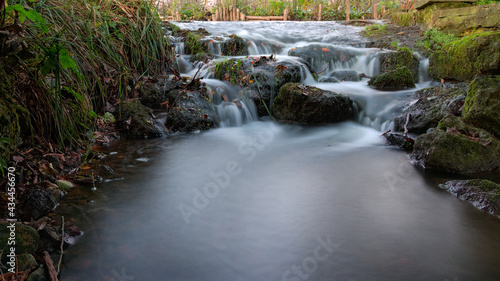 Petite cascade d'Avoise en pose longue en autmne