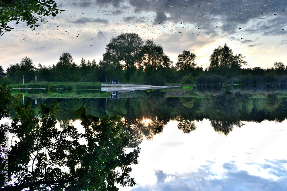 Fototapeta premium sunrise over the lake