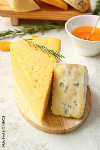 Gouda and blue cheese wedge...