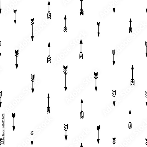 Seamless hand drawn geometr...
