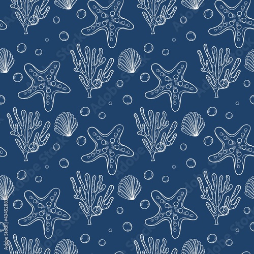 Sea shell pearl line art seamless pattern. Summer time beach shell. Vector hand drawn seashell. Nature ocean sketch mollusk. Water marine exotic animal, Scallop underwater tropical cockleshell.