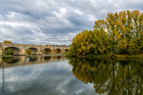 Stone Pont Vilson Tours France