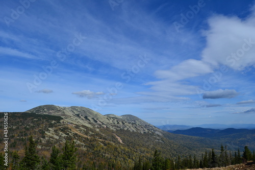 Fototapeta Naklejka Na Ścianę i Meble -  mountains in shoria