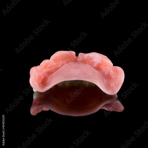 Complete maxillary denture
