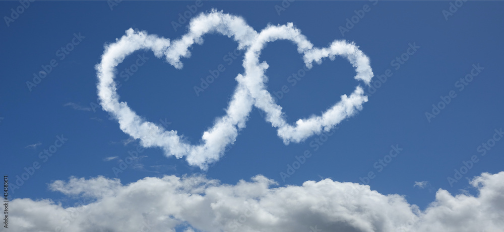 nuages deux coeurs vides enlacés nuages deux coeurs vides enlacés