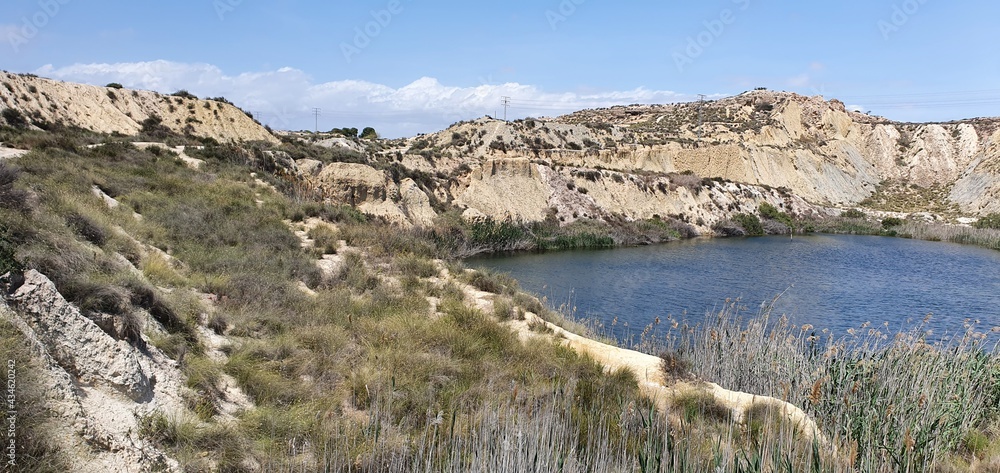 Lagunas de Rabasa en Alicante y su entorno Lagunas de Rabasa en Alicante y su entorno