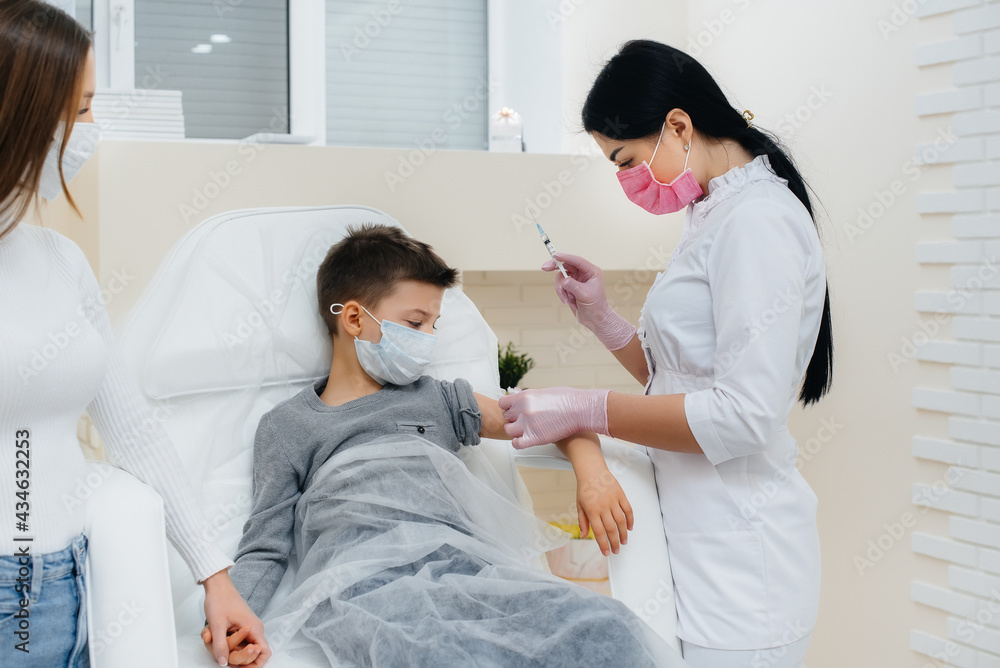 Vaccination of children and the whole family against influenza and coronavirus infection during a worldwide pandemic. The formation of the immune system and antibodies. Vaccination of children and the whole family against influenza and coronavirus infection during a worldwide pandemic. The formation of the immune system and antibodies.