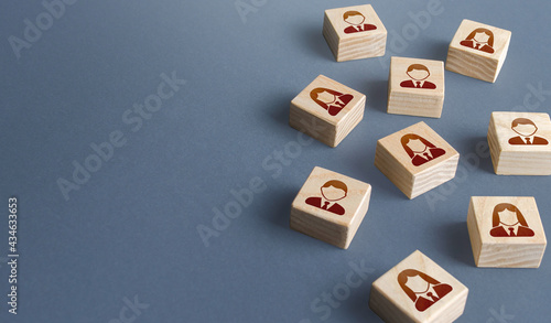 Fotografia Scattered blocks with employees