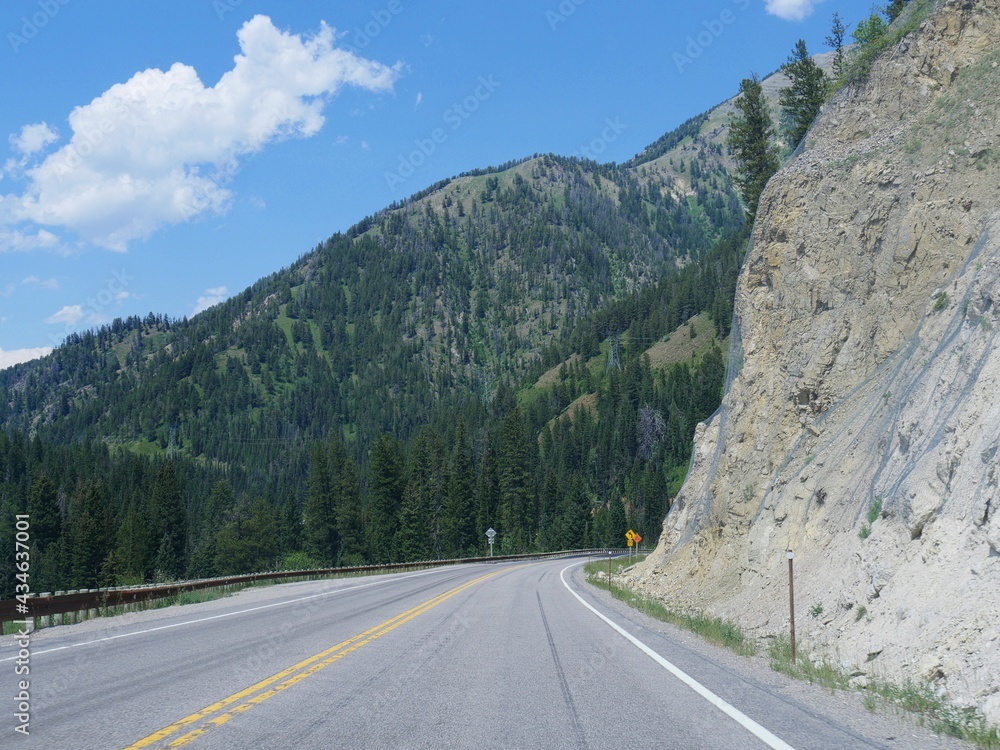 Fototapeta premium Scenic drives around Yellowstone National Park in Wyoming.