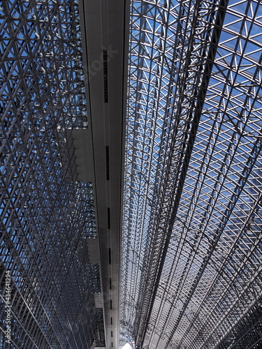 京都駅の屋根の構造