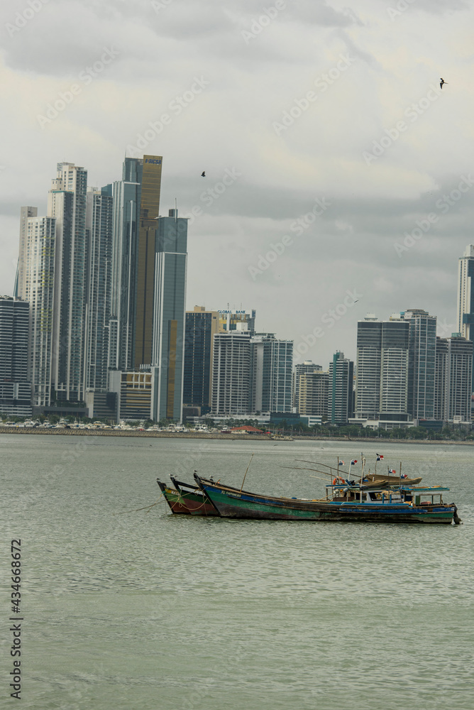 Fototapeta premium city harbor