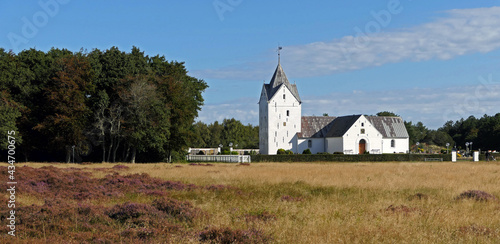 Obraz na płótnie Die Kirche Sankt Clemens auf der Insel Römö w salonie