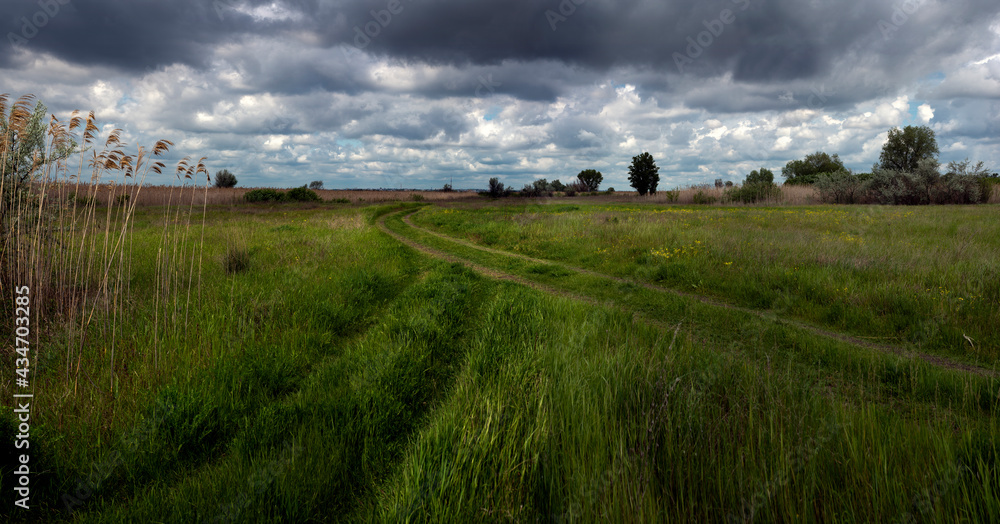 Obraz premium Surrounded by a stunning landscape.Preserved places on the left bank of the Lower Dnepr.Panoramma.Hunting grounds.