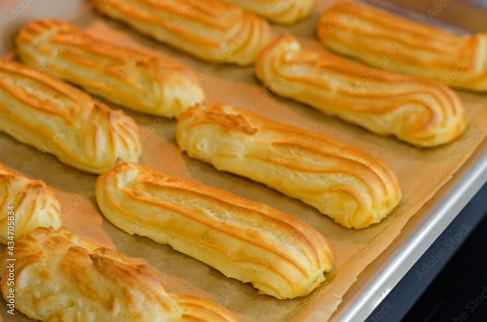 Baking eclairs in the oven. Baking eclairs in the oven.