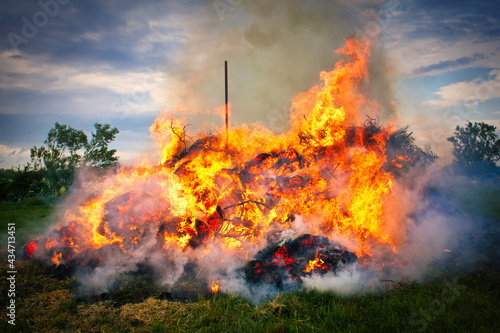 Bonfire (Sct. Hans bål)