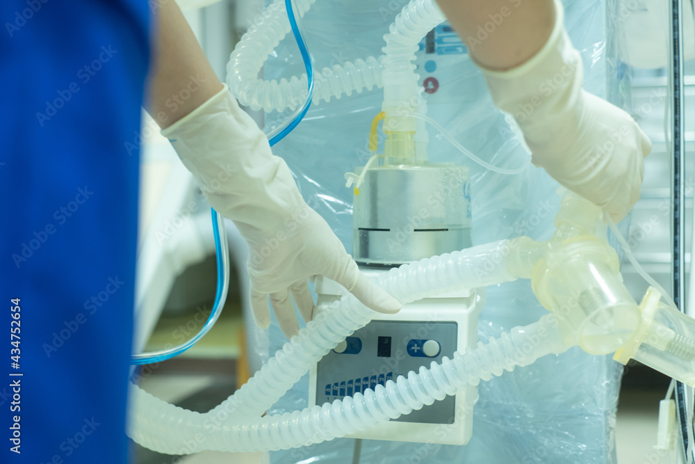 Respiratory connection tube, HME filter and suction catheter, patient