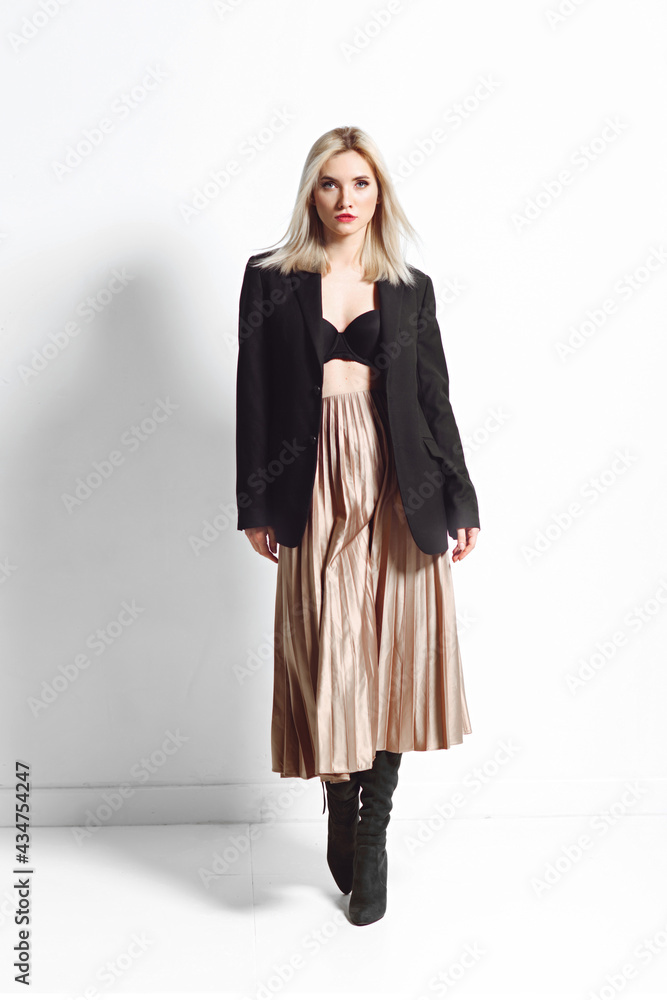 portrait of a beautiful girl glamorous girl portrait of a beautiful girl glamorous girl