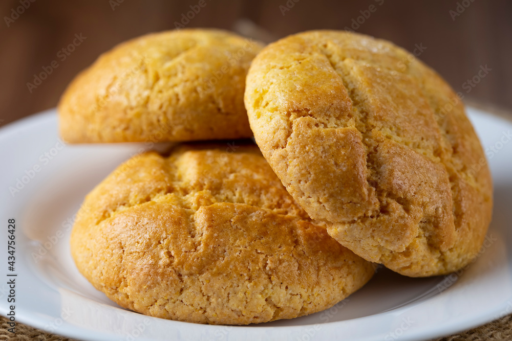 (Broa de Milho) - Traditional Brazilian cookies. (Broa de Milho) - Traditional Brazilian cookies.