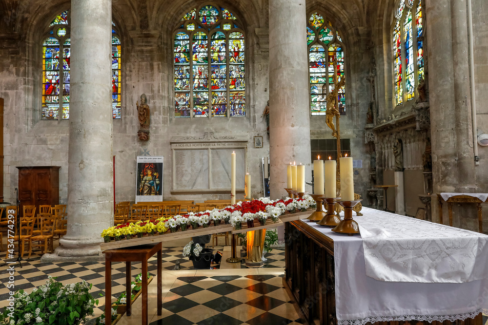 Mass in St Nicolas's church, Beaumont le Roger, France during 2019 lockdown.