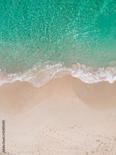 Canvas Print waves on the sand