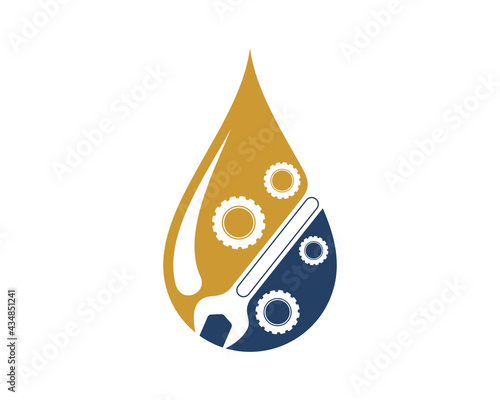Wrench repair inside the oil droplet