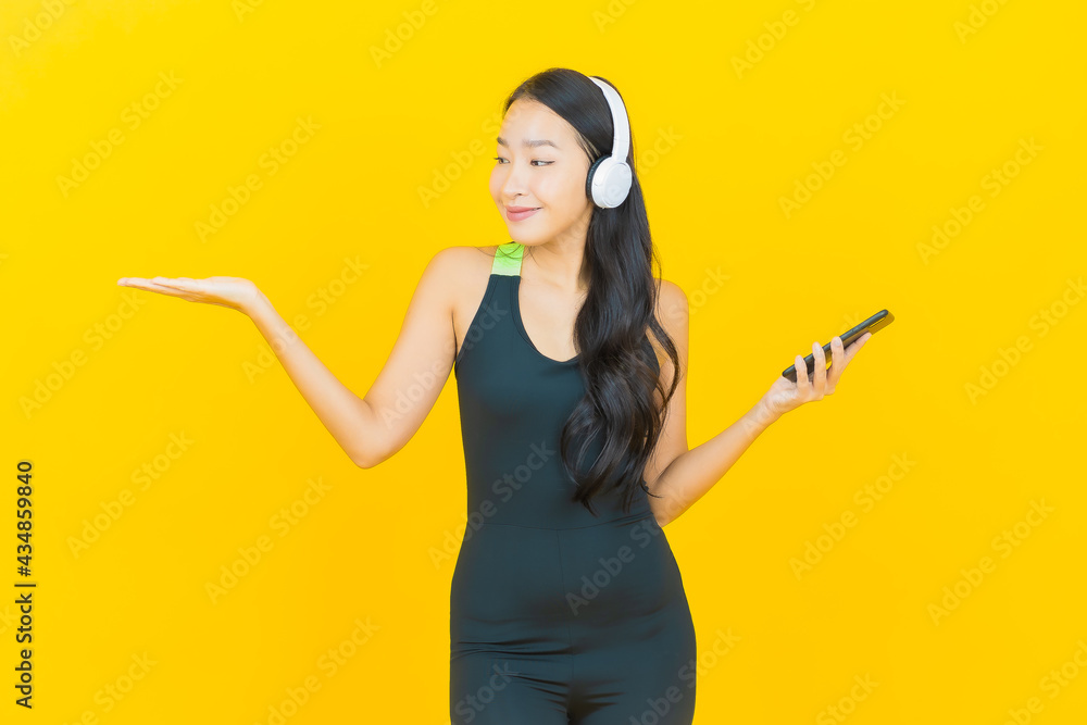 Portrait beautiful young asian woman wear gym outfit ready for exercise Portrait beautiful young asian woman wear gym outfit ready for exercise
