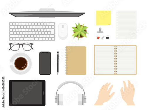 PC and stationery set パソコンと文房具セット